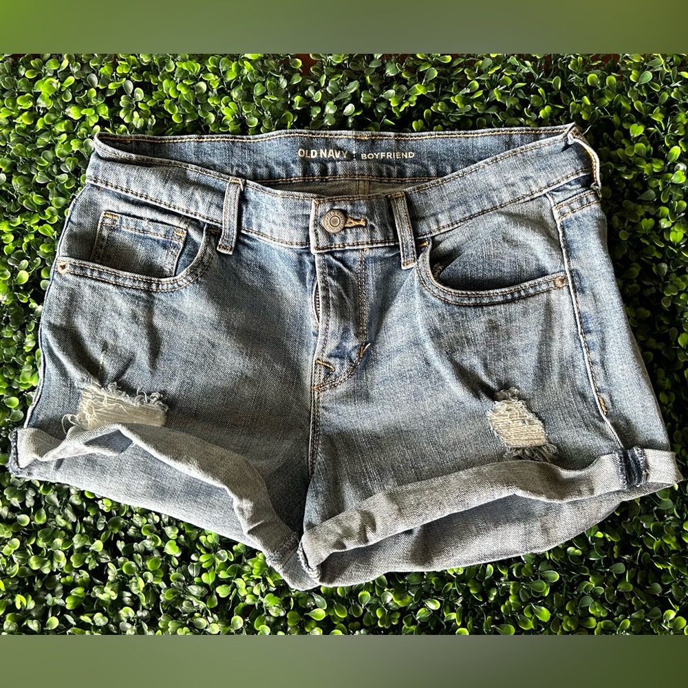 Old Navy Boyfriend Jean Shorts Cuffed at the bottom